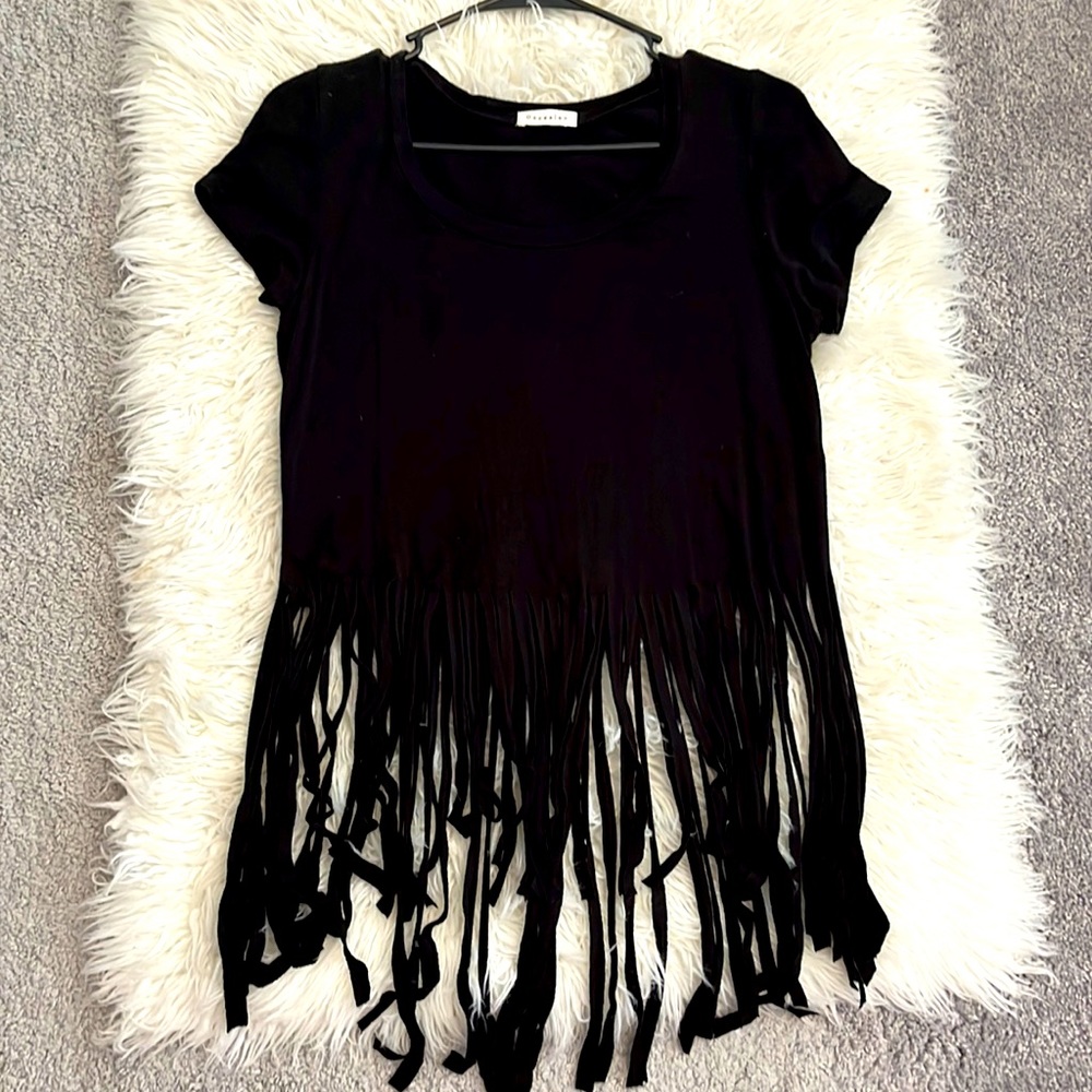 Black fringe light weight crop top Tee shirt